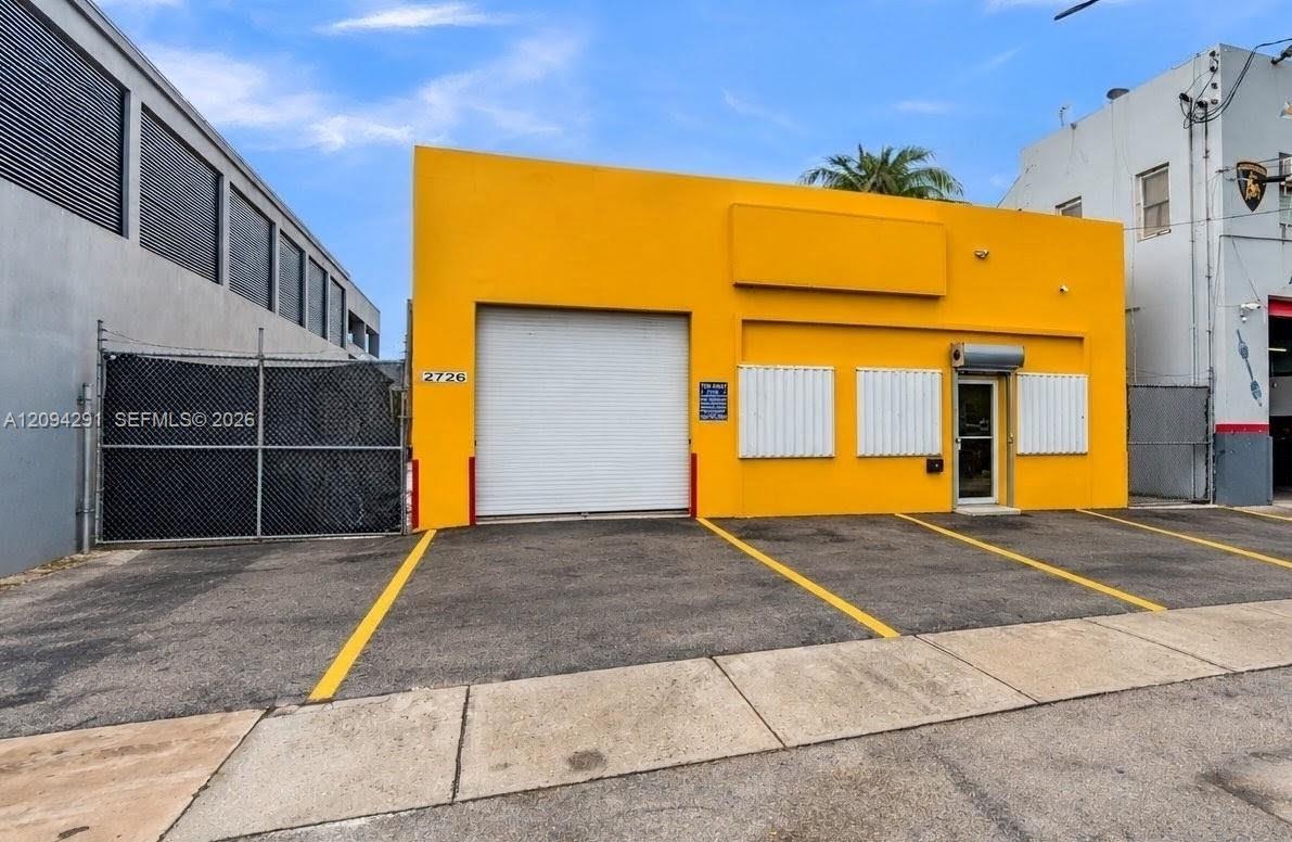 2726 NW 35th Street