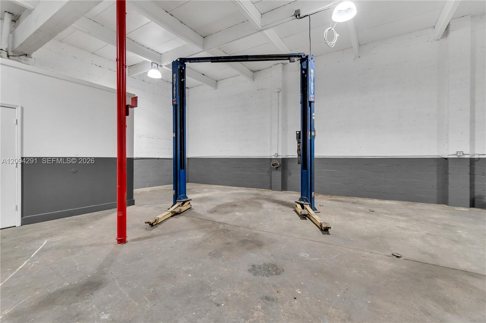 2726 NW 35th Street