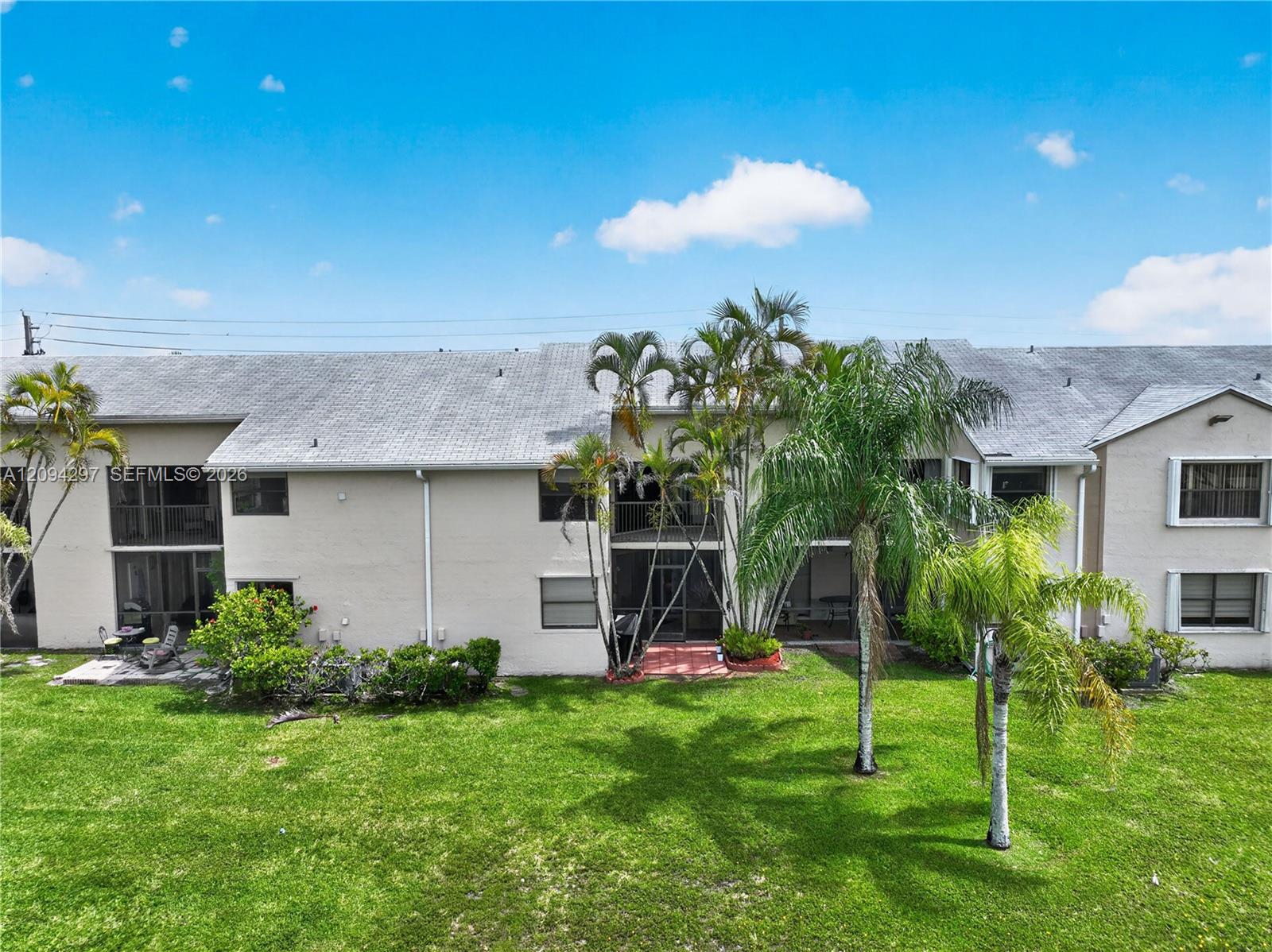 889 Hamilton Drive