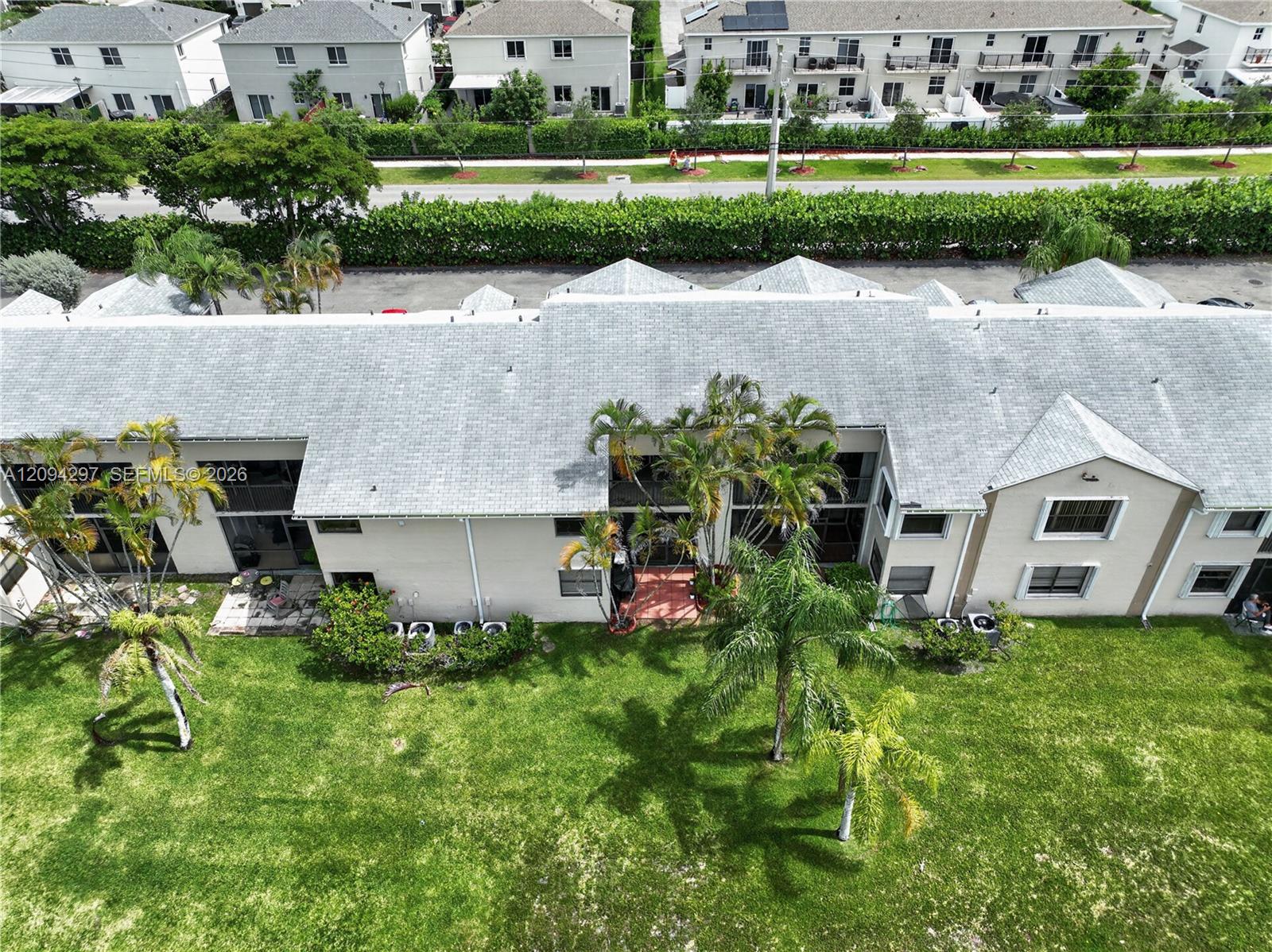 889 Hamilton Drive