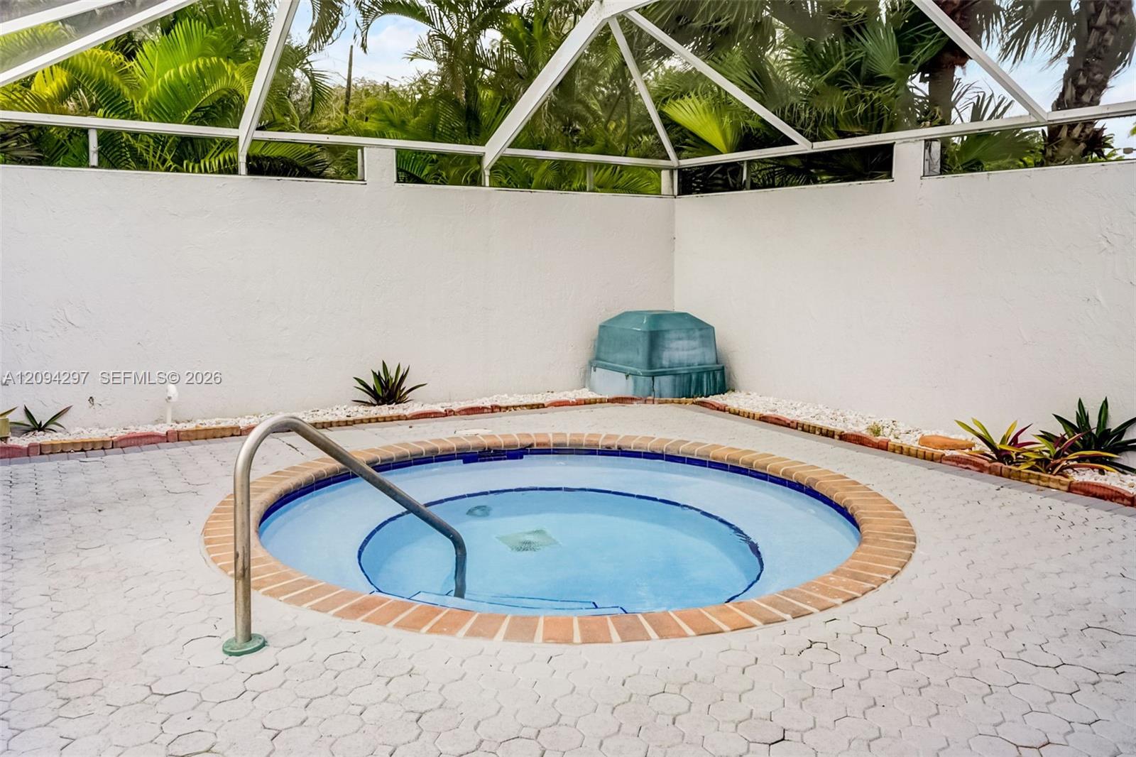 889 Hamilton Drive