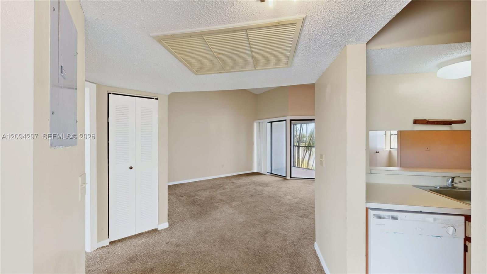 889 Hamilton Drive