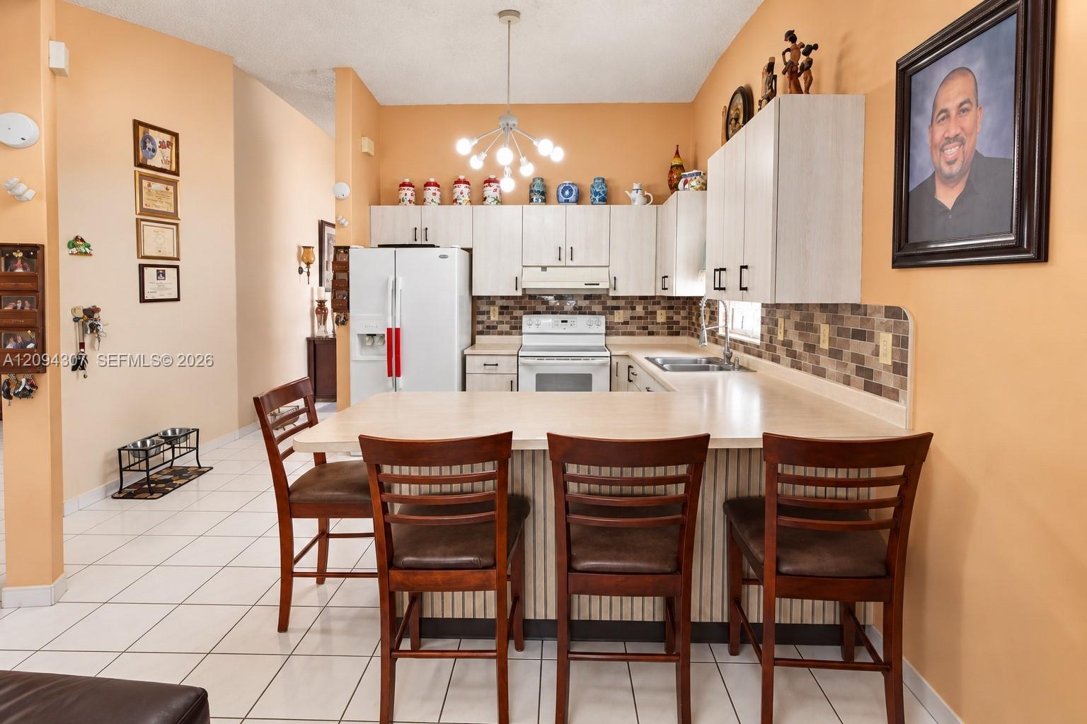 2421 SW 142nd Place