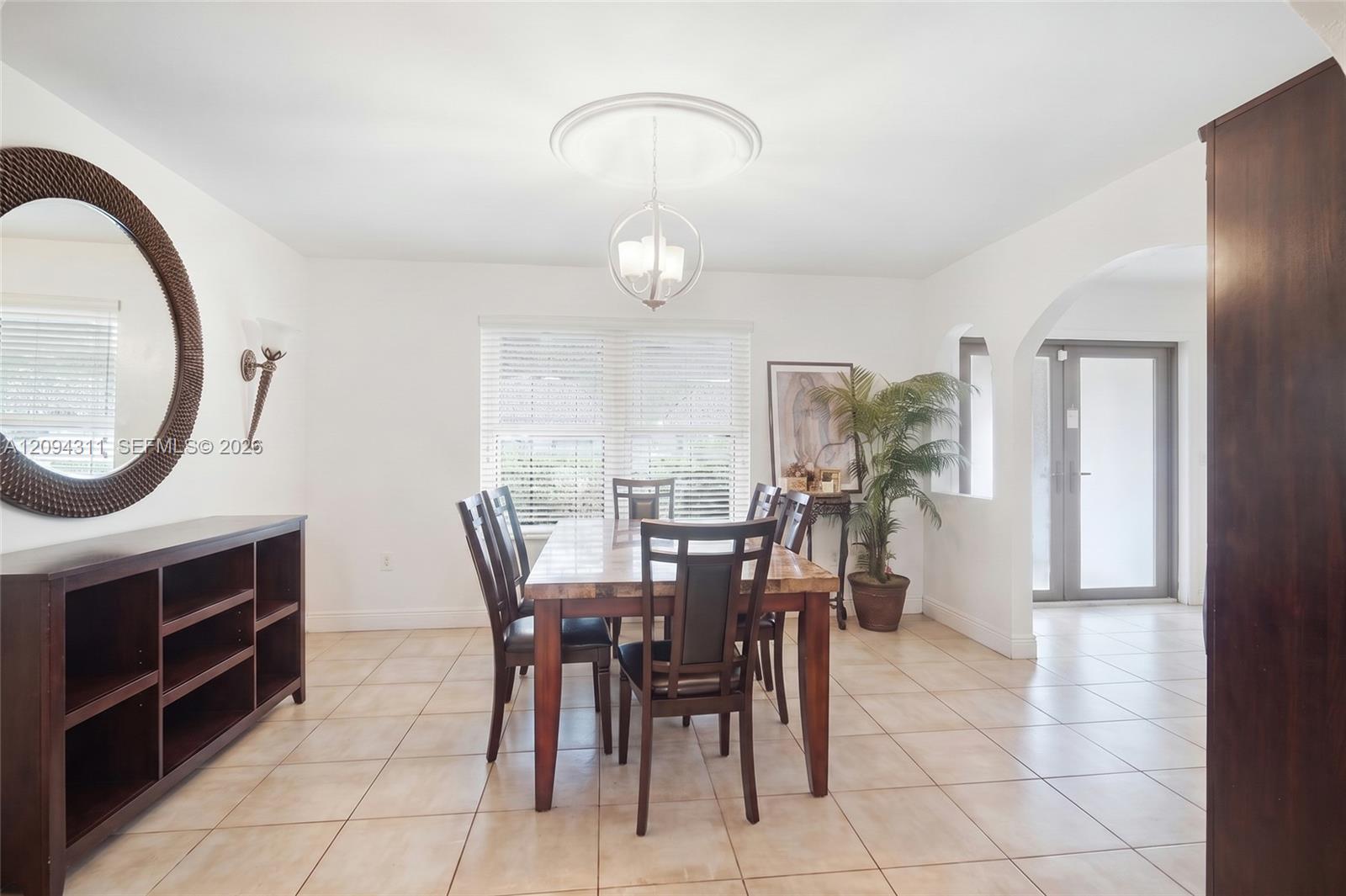 19901 Highland Lakes Boulevard