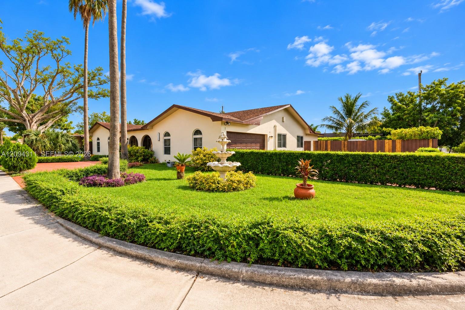 19901 Highland Lakes Boulevard