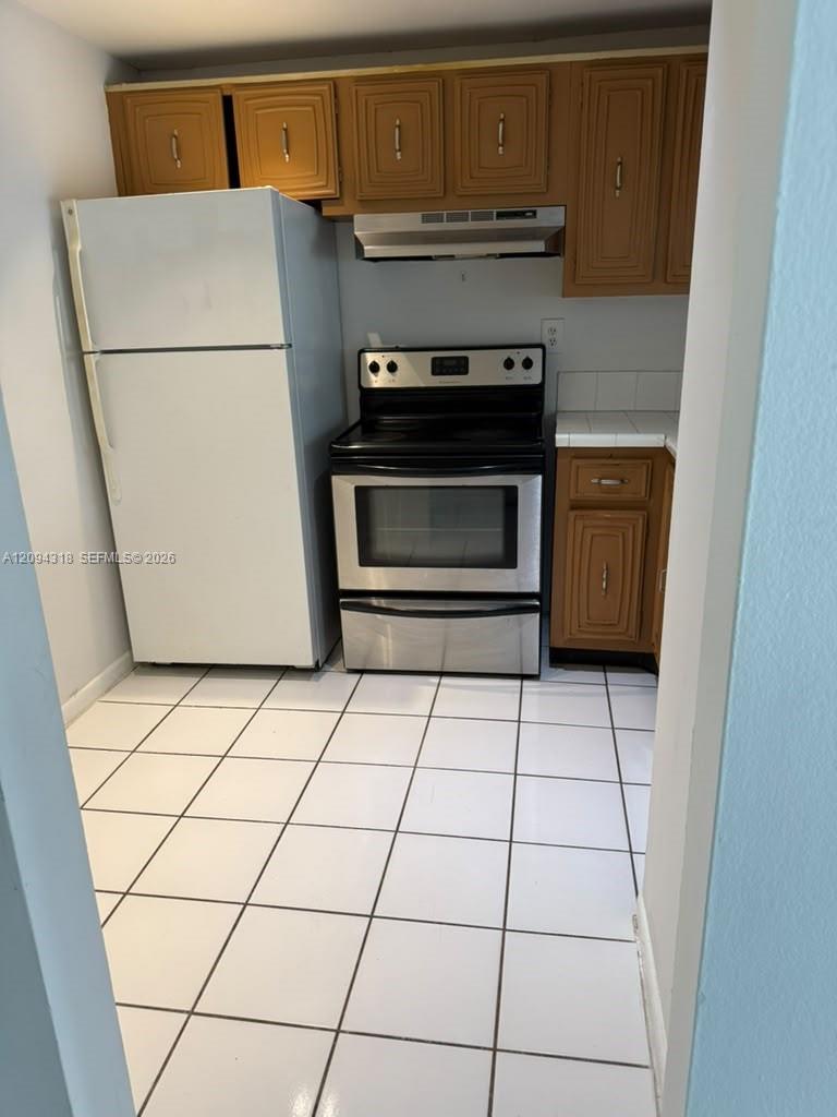 484 NW 165th St Road