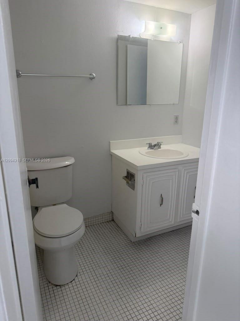 484 NW 165th St Road