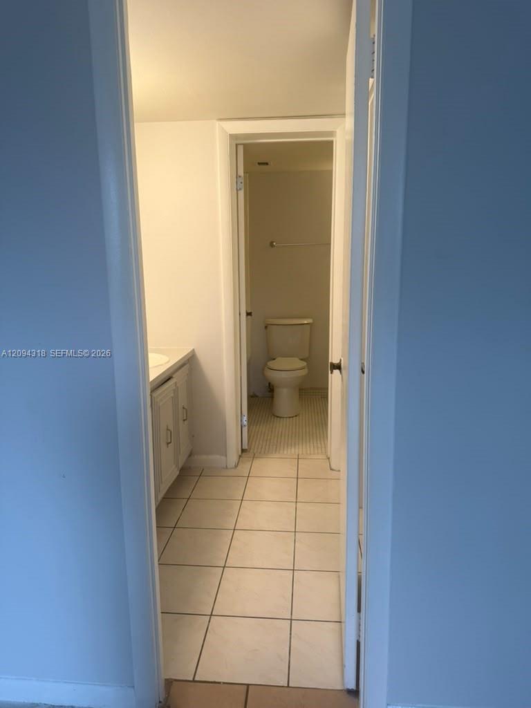 484 NW 165th St Road