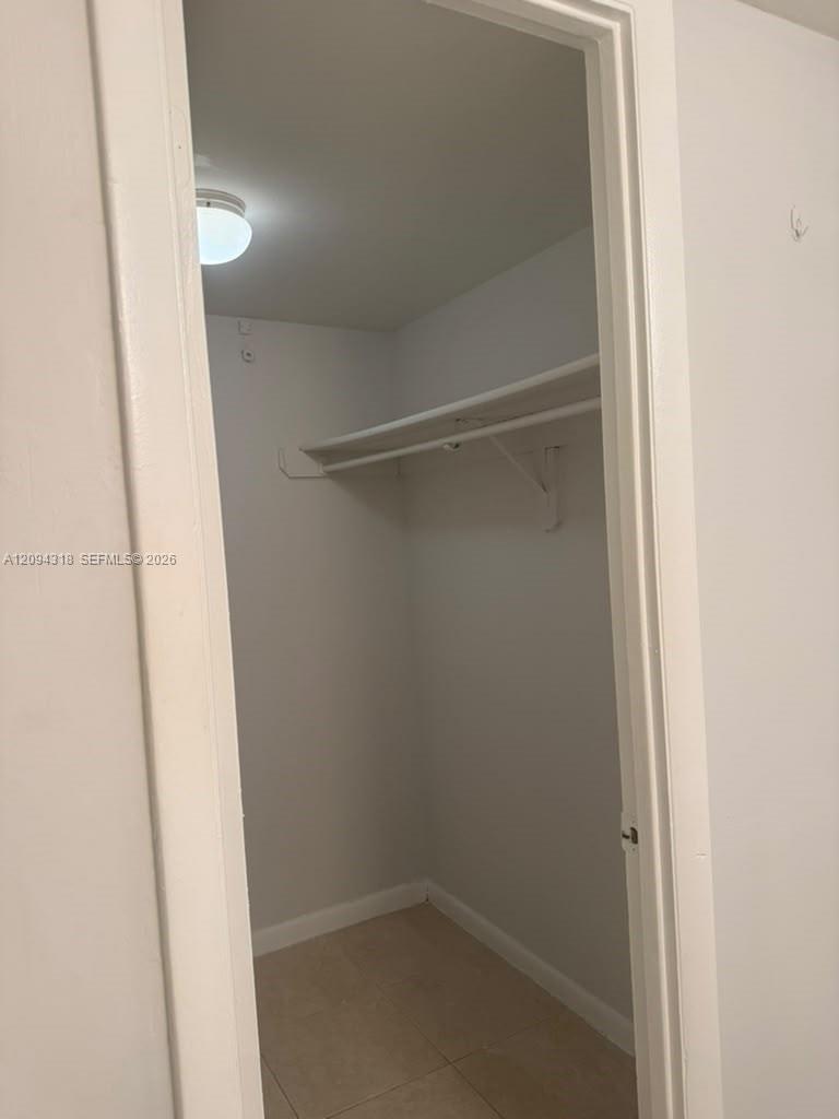 484 NW 165th St Road