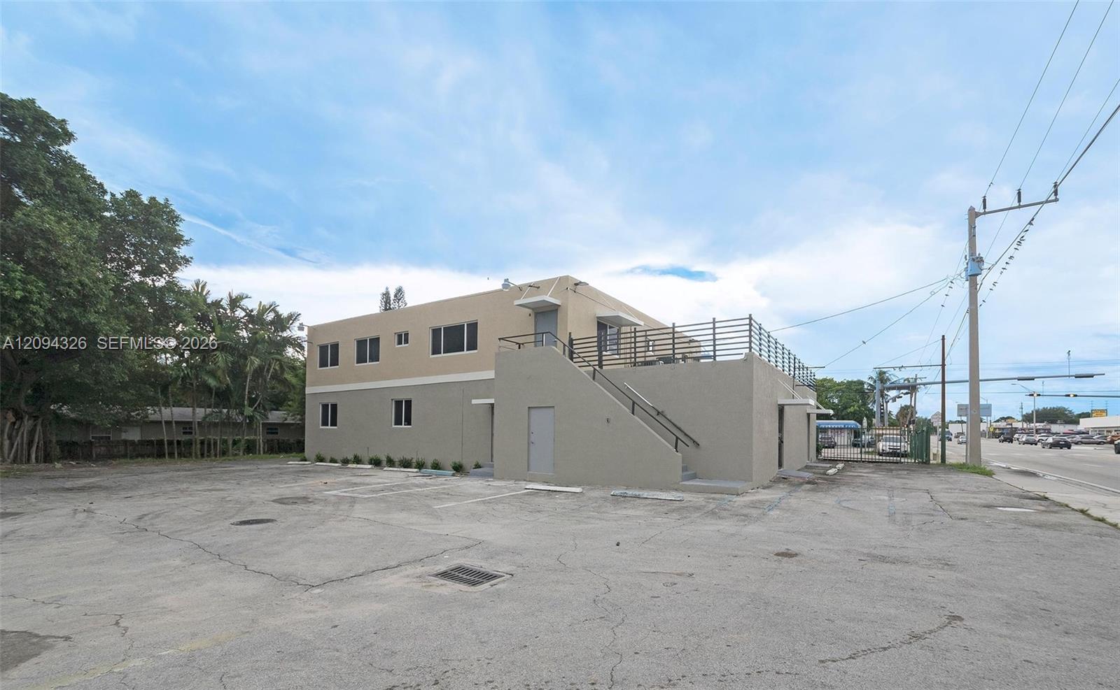 11911 W Dixie Highway