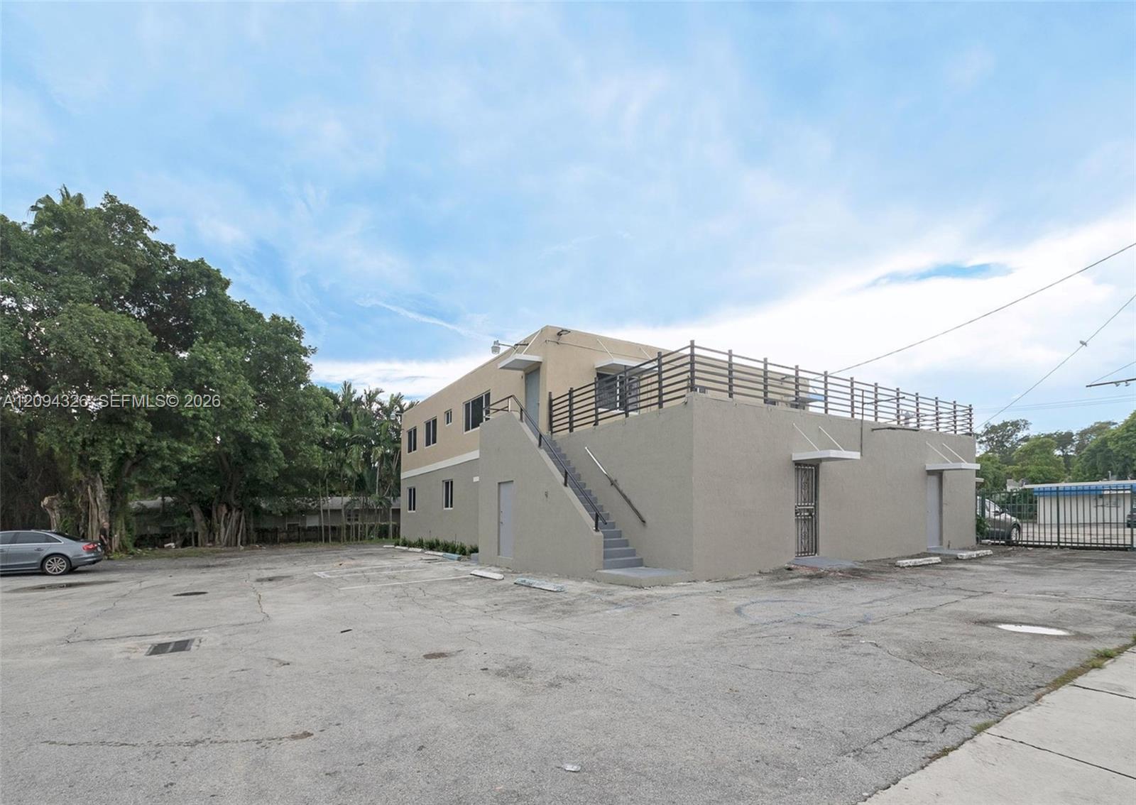 11911 W Dixie Highway