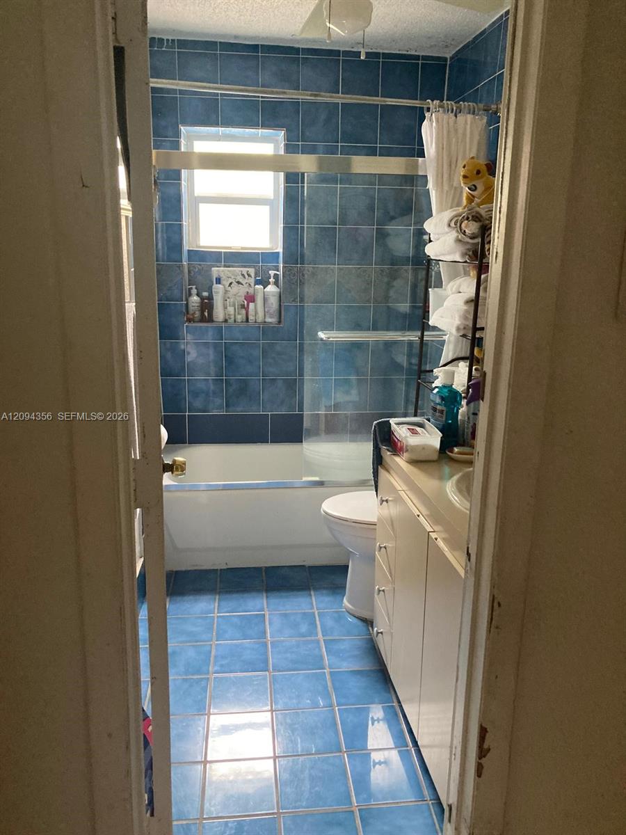 580 NW 136th Street