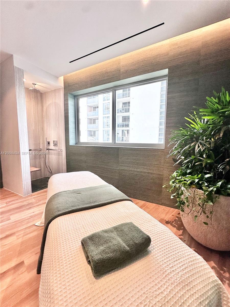 1400 Biscayne Boulevard gallery image #18