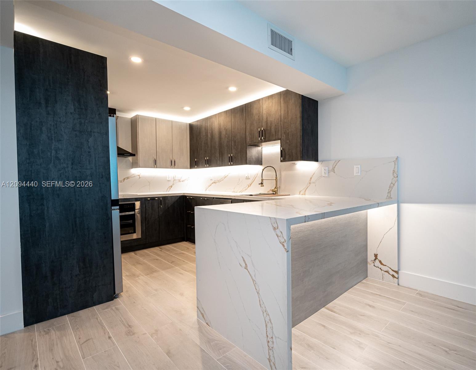 18081 Biscayne Boulevard