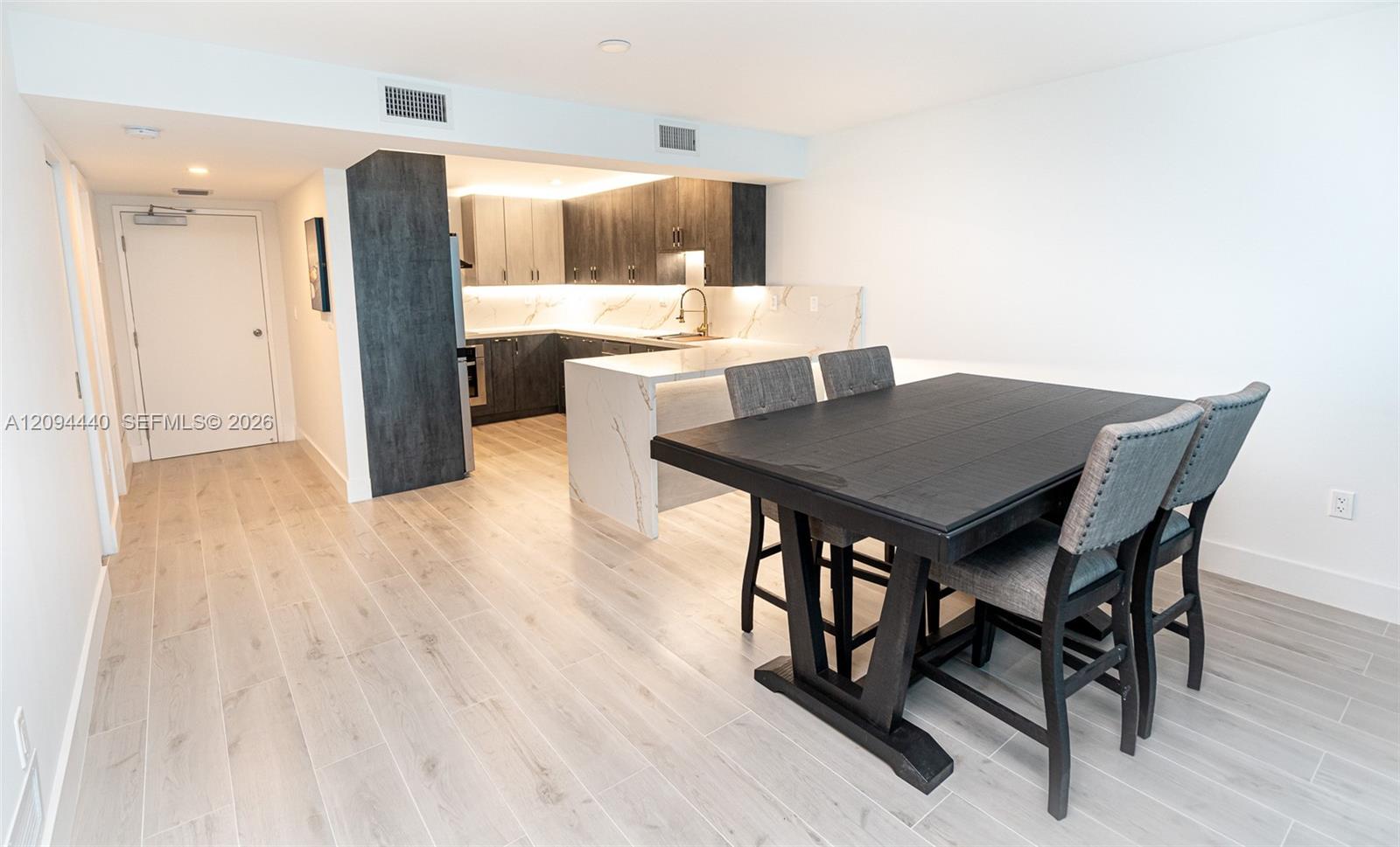 18081 Biscayne Boulevard