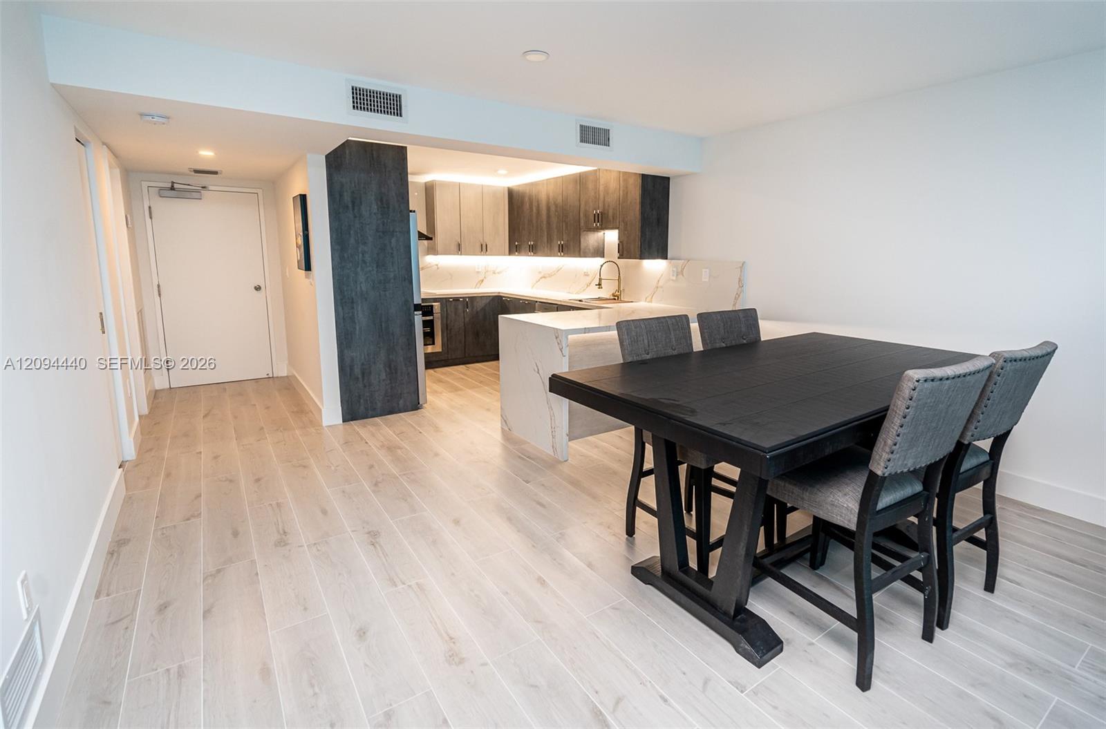 18081 Biscayne Boulevard