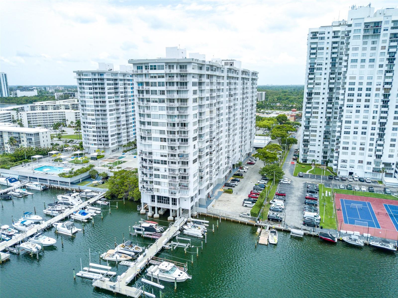 18081 Biscayne Boulevard