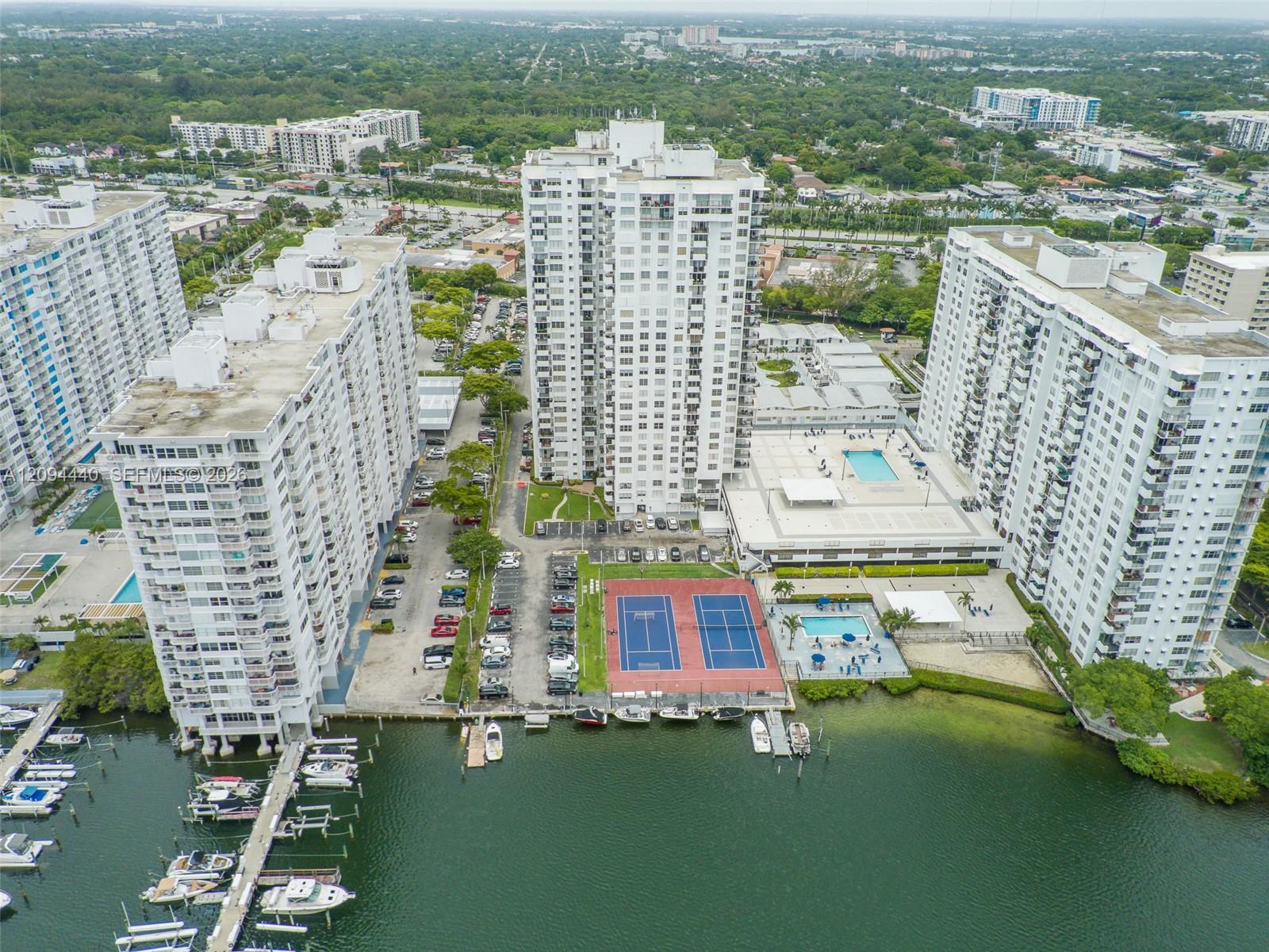 18081 Biscayne Boulevard