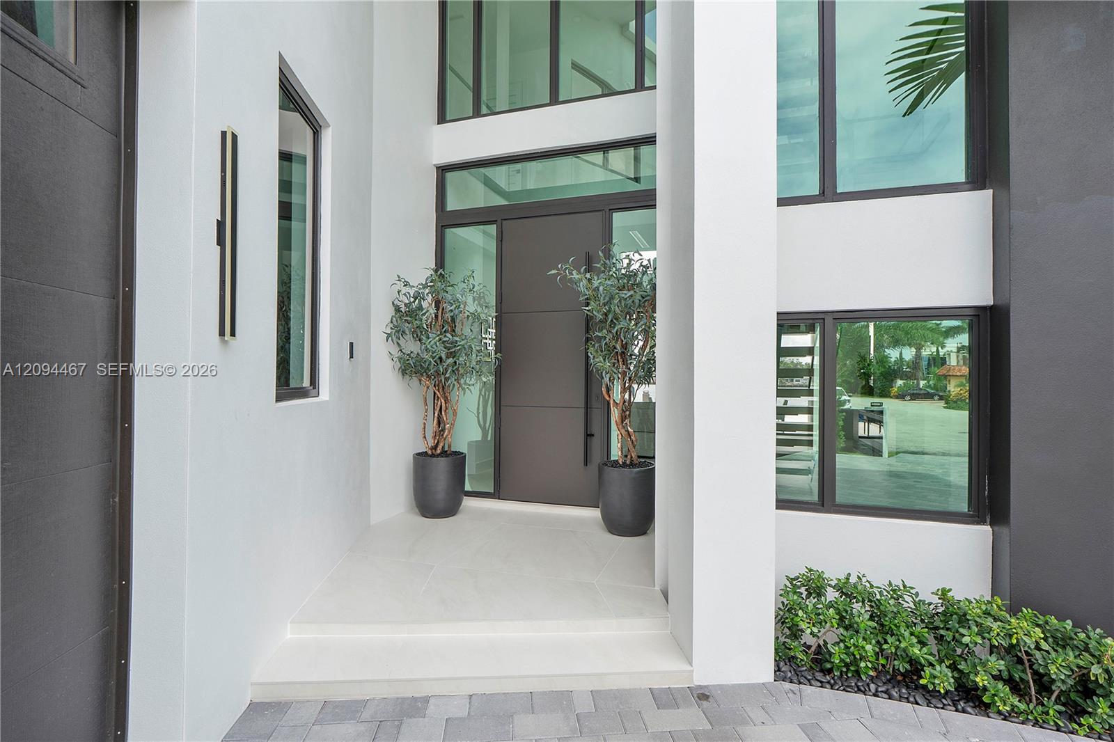 350 Circle Drive