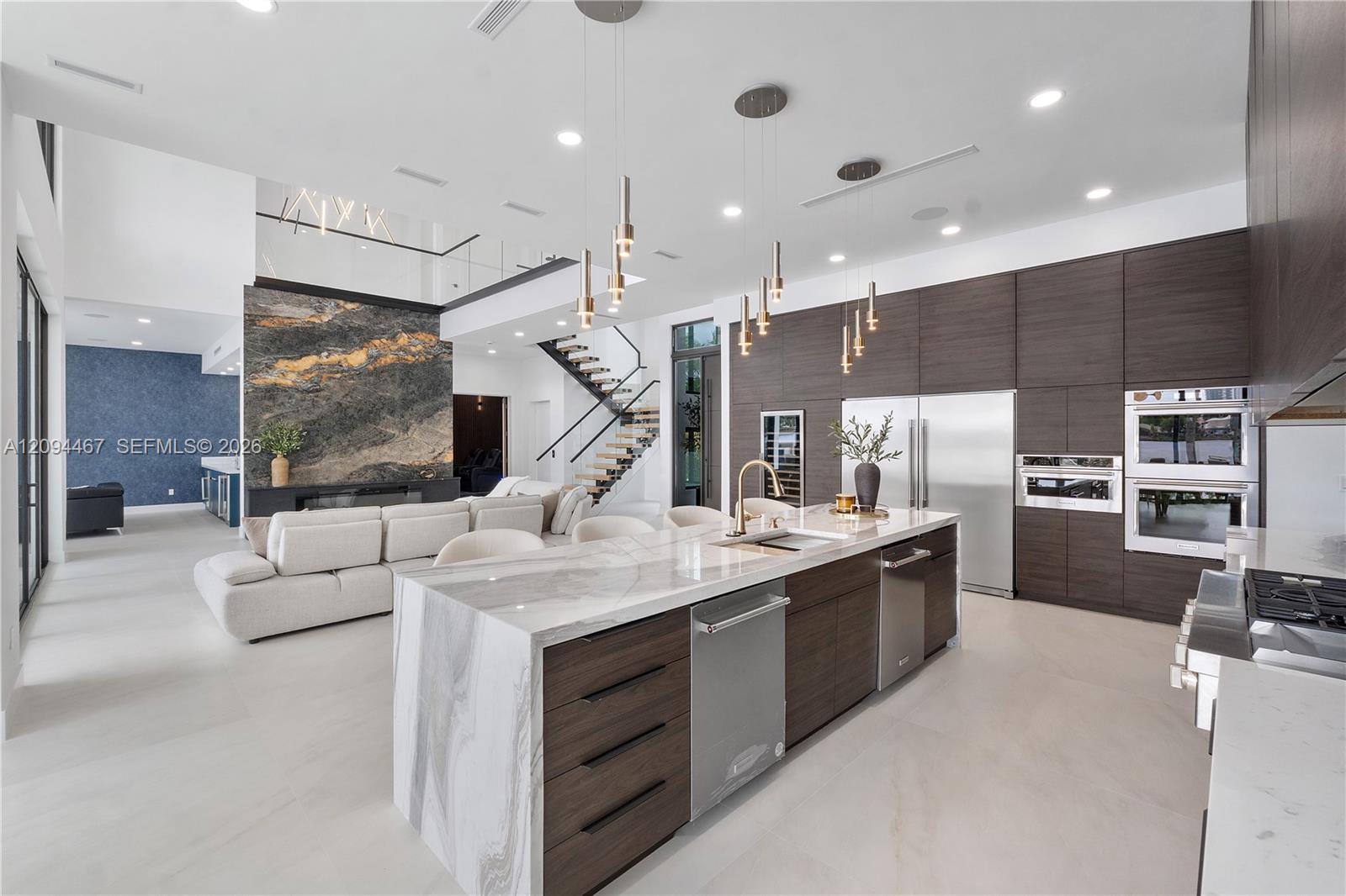 350 Circle Drive