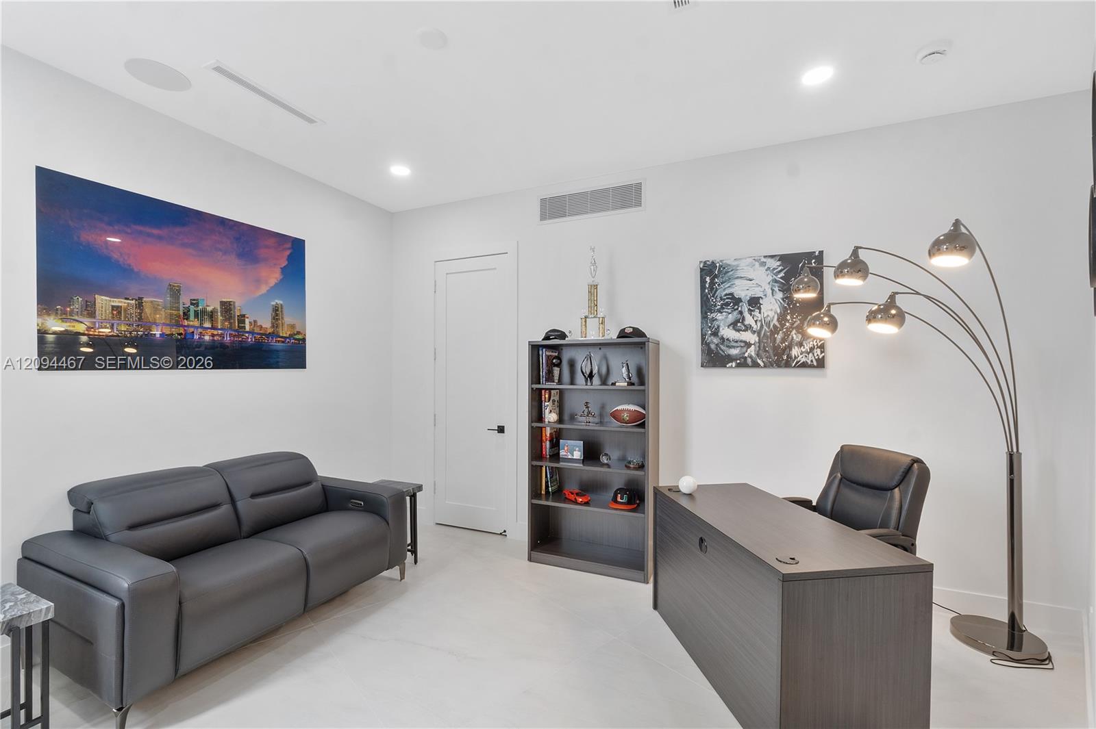 350 Circle Drive