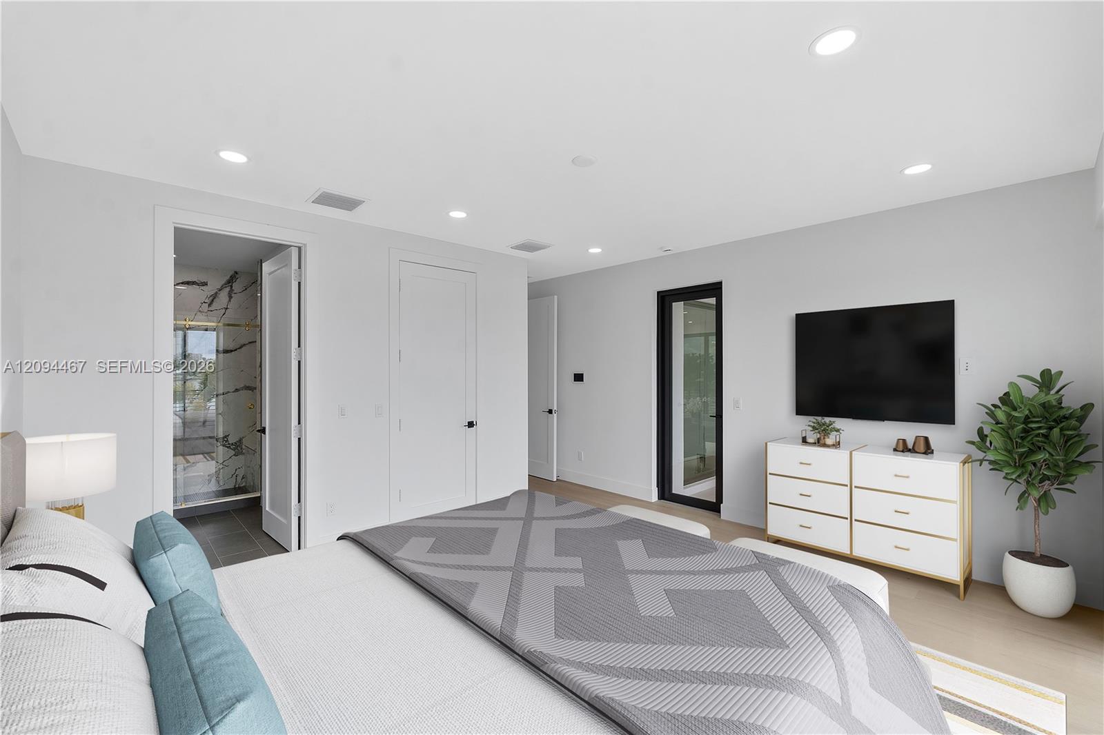 350 Circle Drive