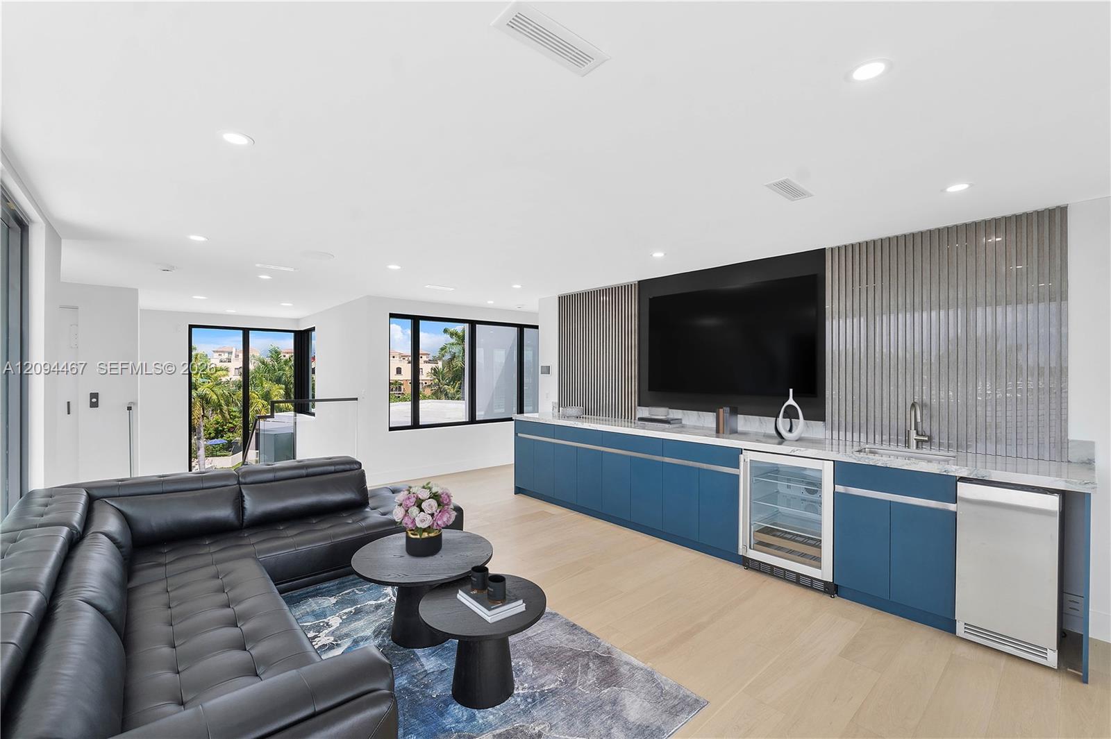 350 Circle Drive