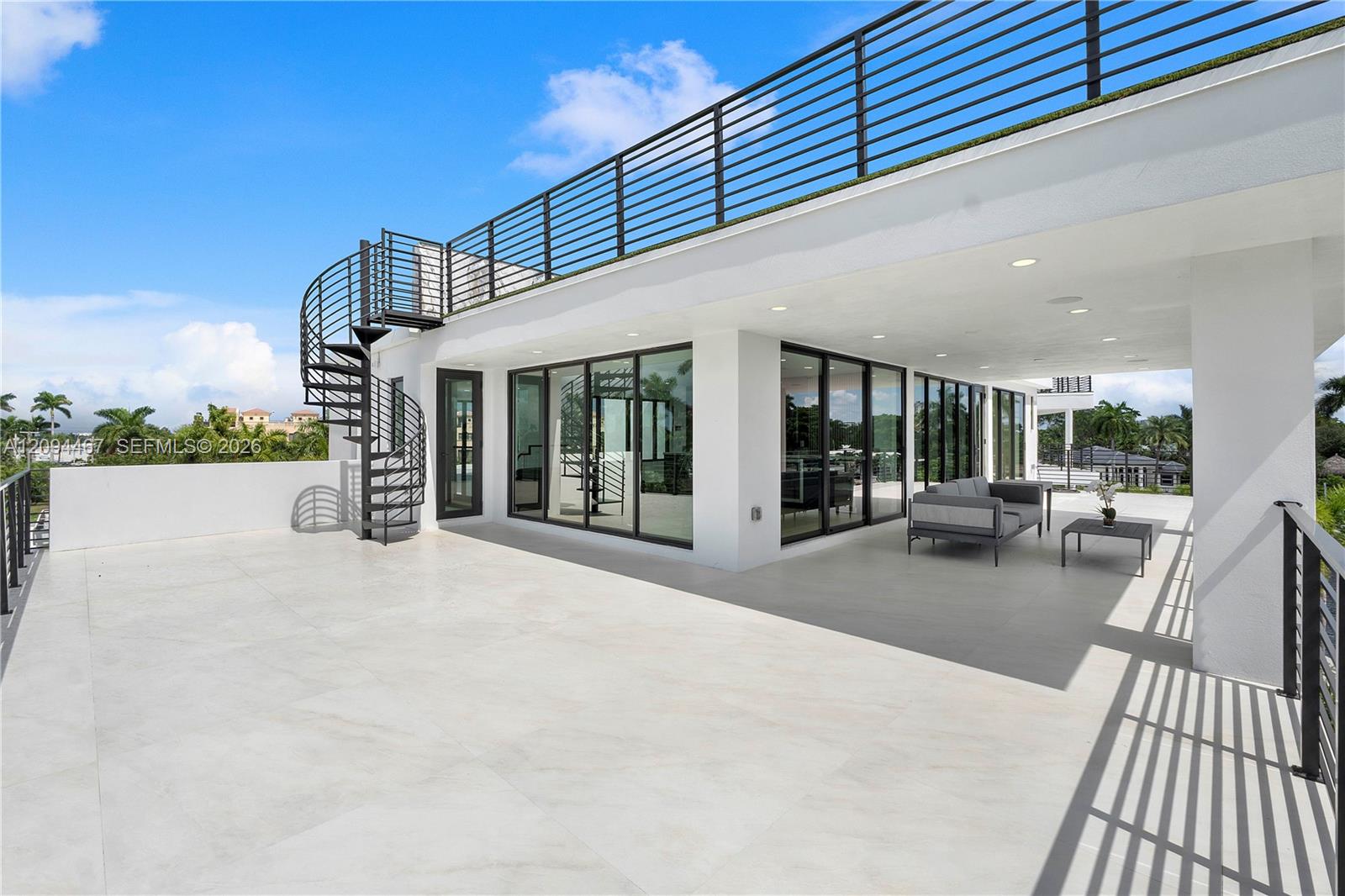 350 Circle Drive