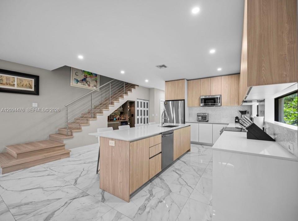307 SW 10th Street