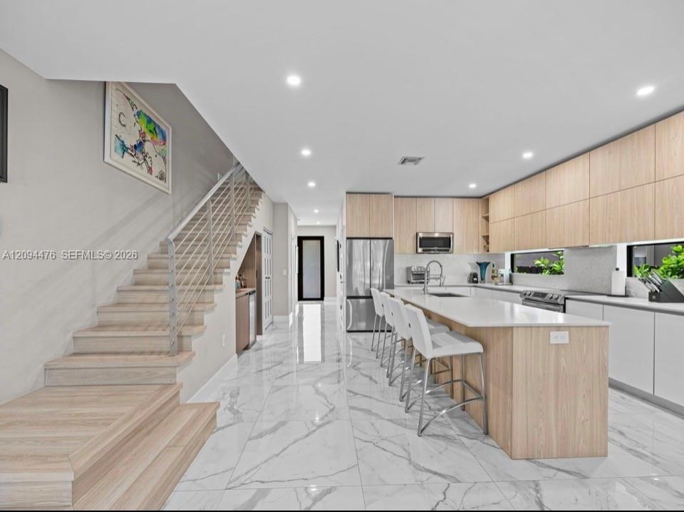 307 SW 10th Street