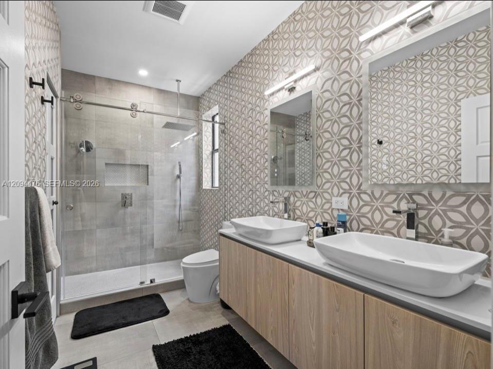 307 SW 10th Street