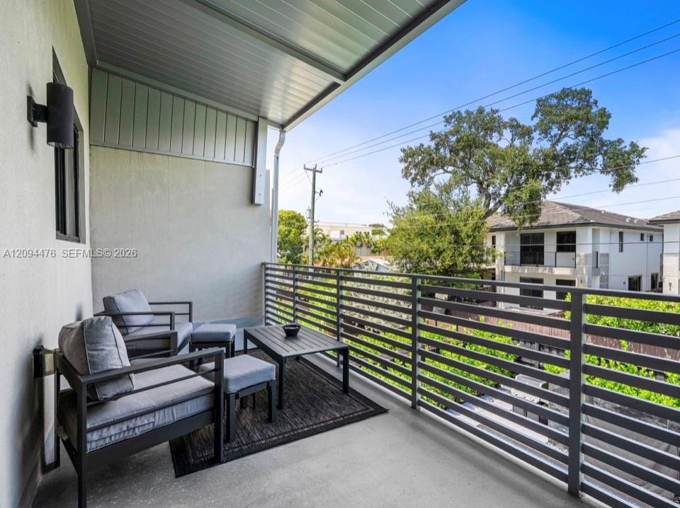 307 SW 10th Street