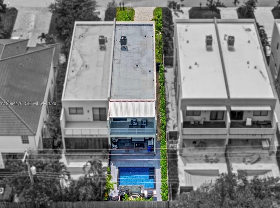 307 SW 10th Street