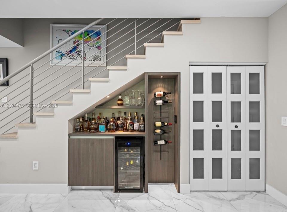 307 SW 10th Street