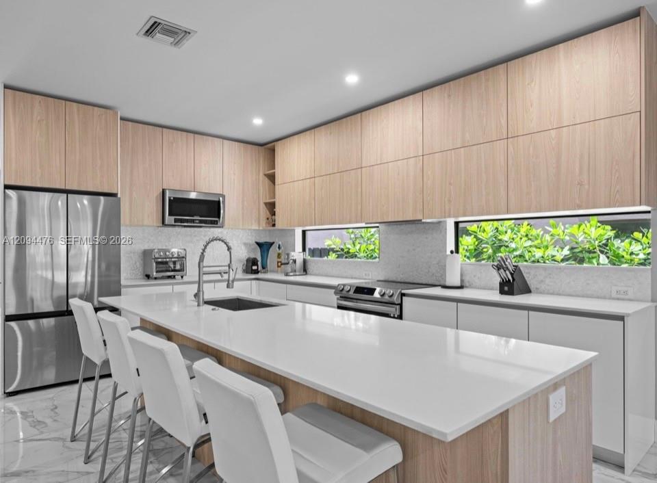 307 SW 10th Street