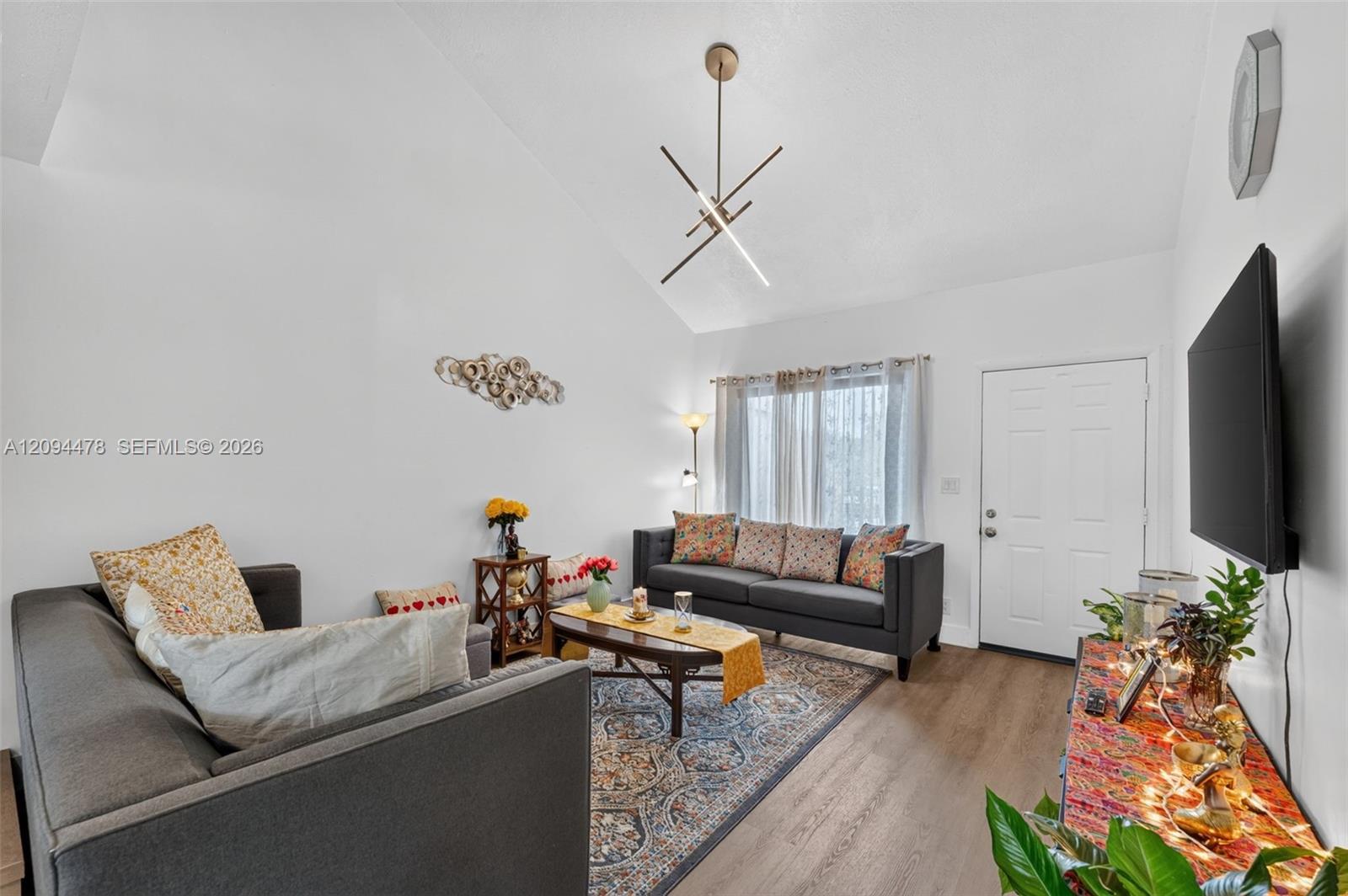 460 NE 211th Terrace