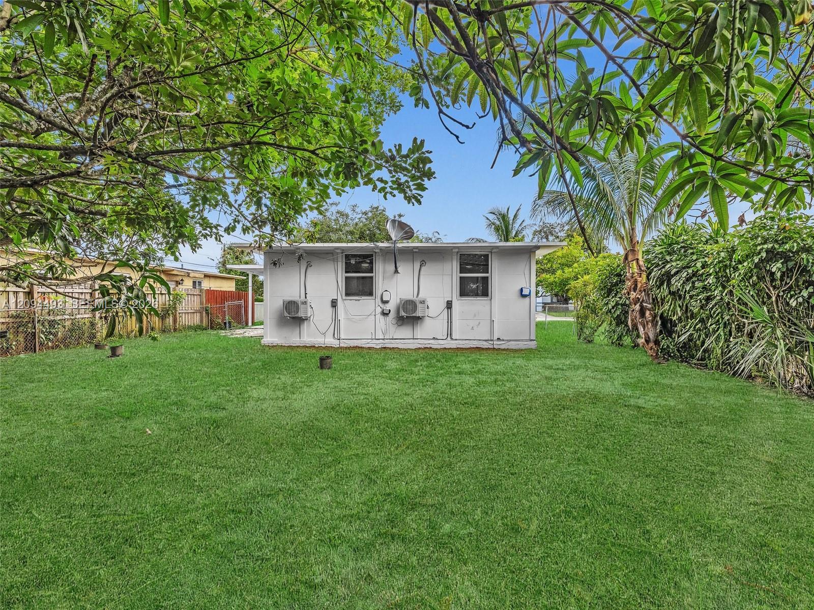 2805 NW 7th Court gallery image #12