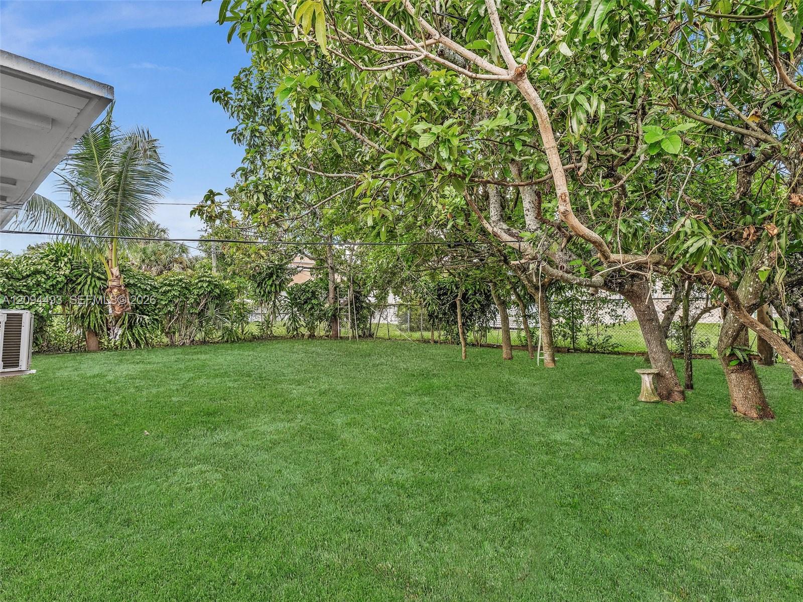 2805 NW 7th Court gallery image #13