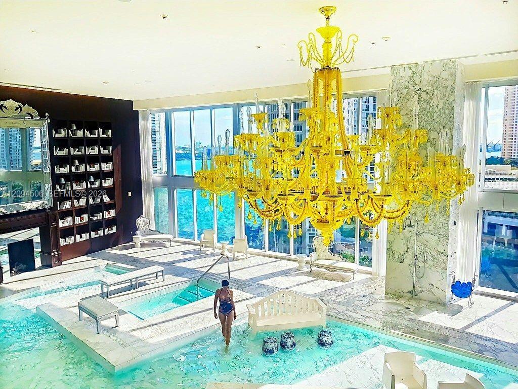 475 Brickell Avenue