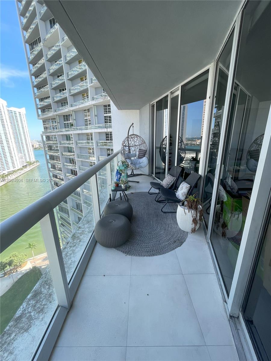 475 Brickell Avenue