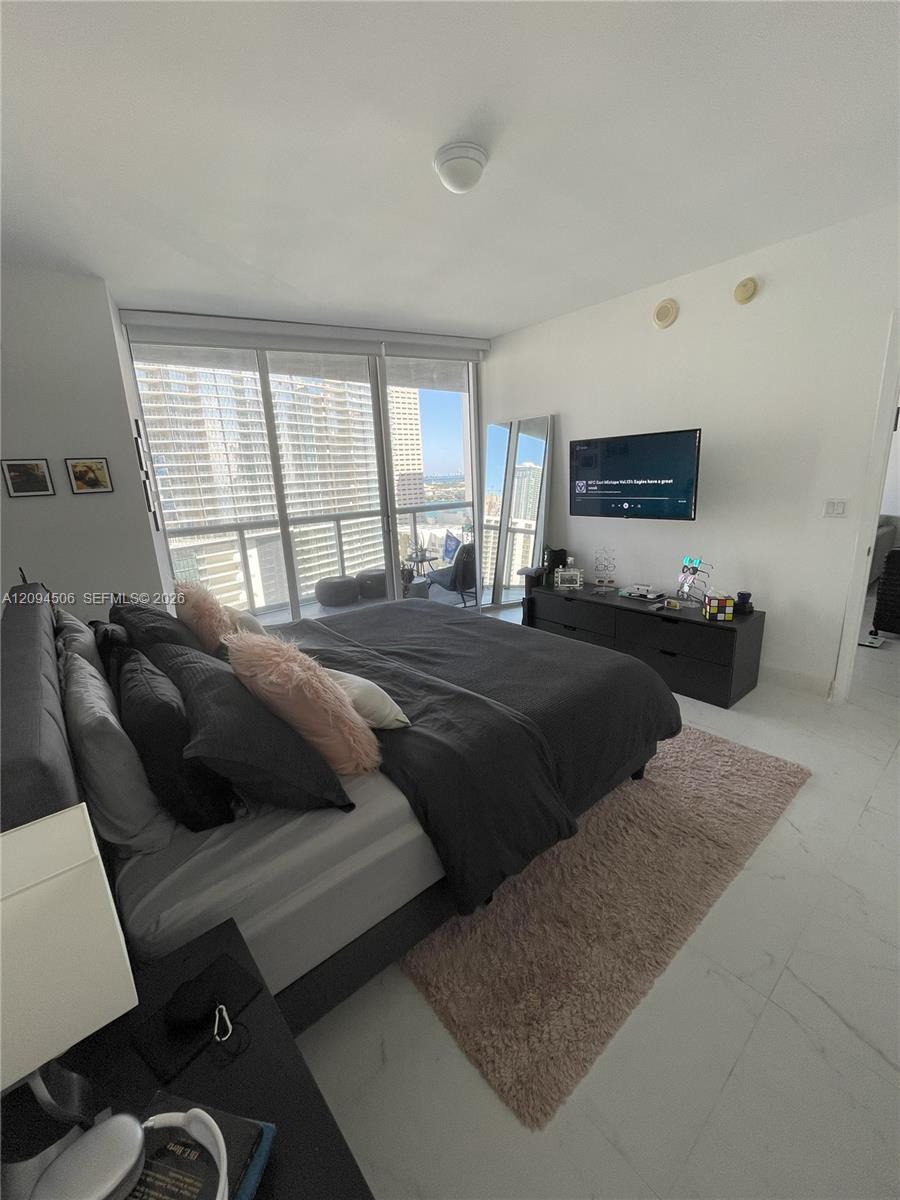 475 Brickell Avenue