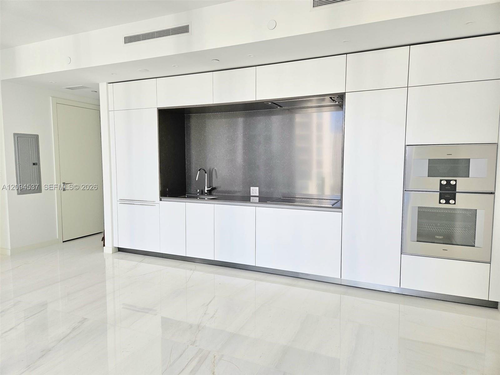 300 Biscayne Boulevard Way