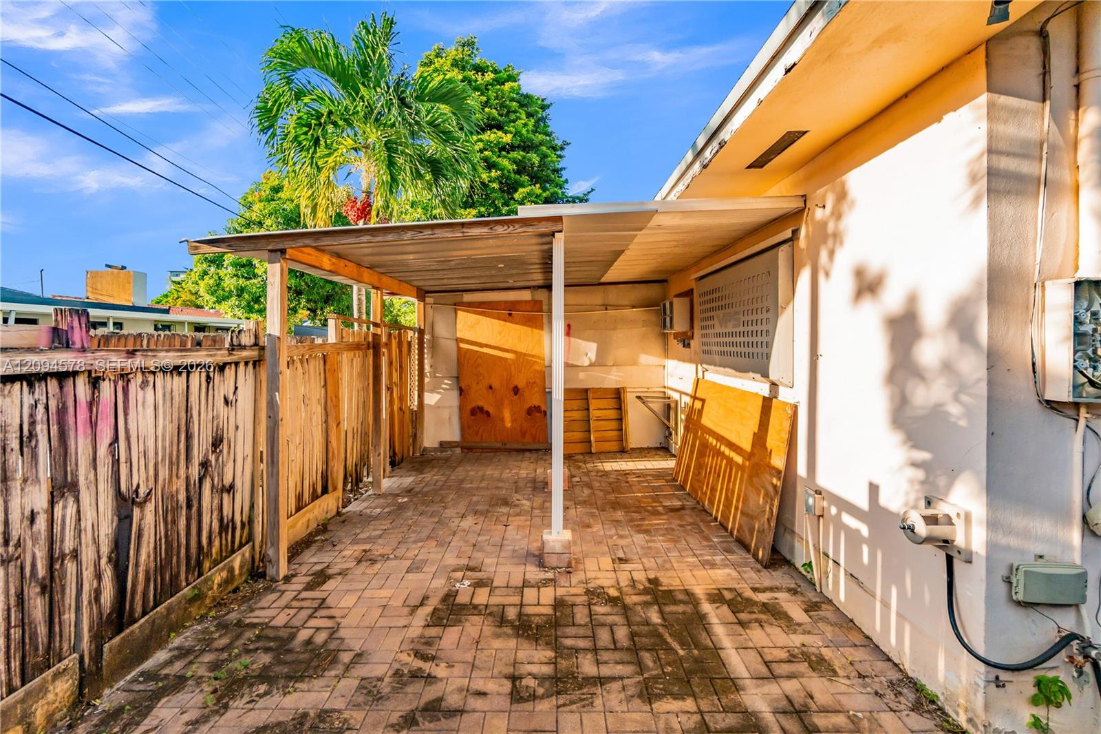 4730 W 8th Avenue