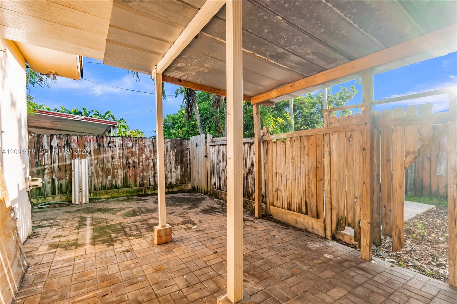 4730 W 8th Avenue