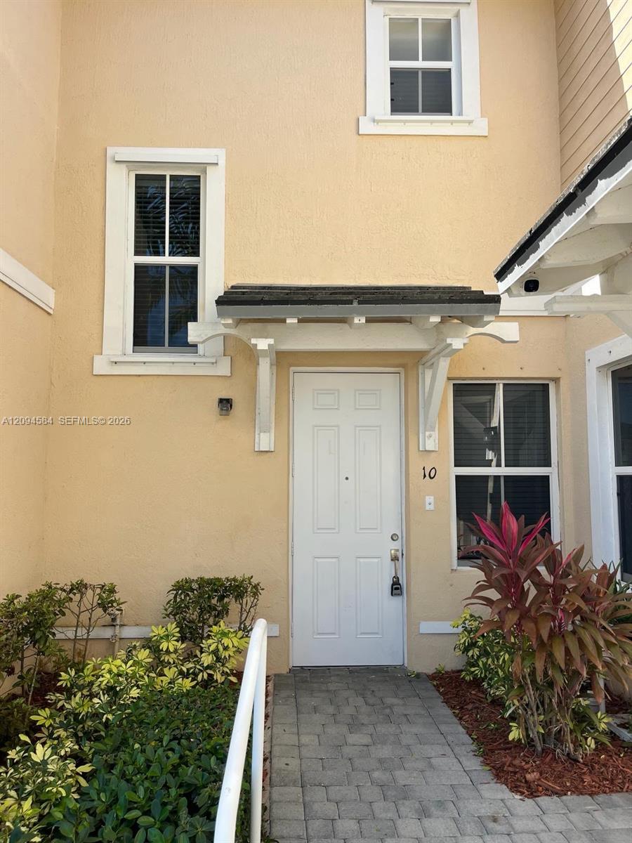 142 SE 28th Terrace