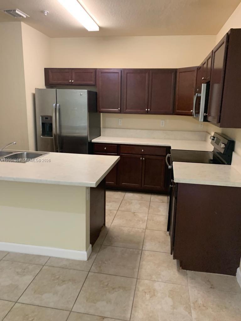 142 SE 28th Terrace