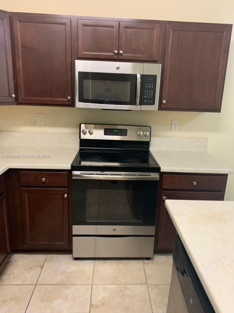142 SE 28th Terrace