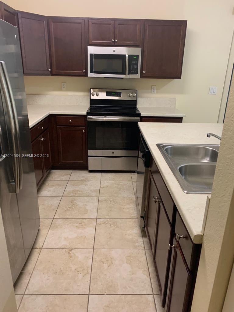 142 SE 28th Terrace