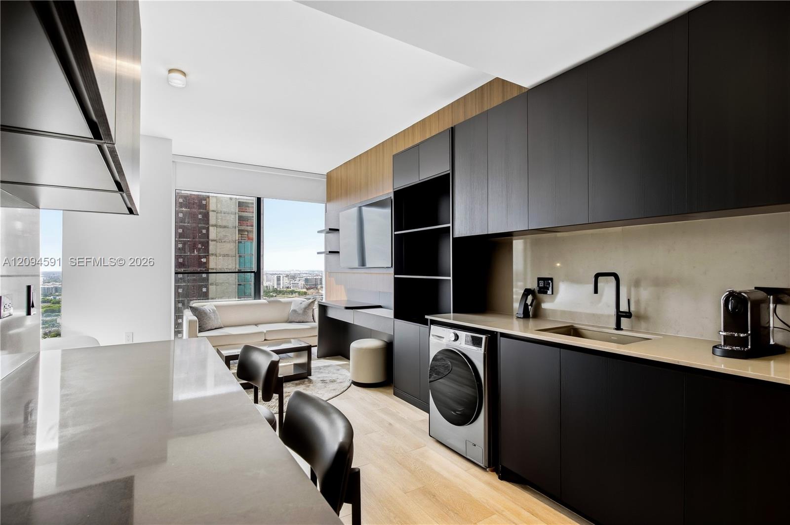 20 NE 11th Street gallery image #2