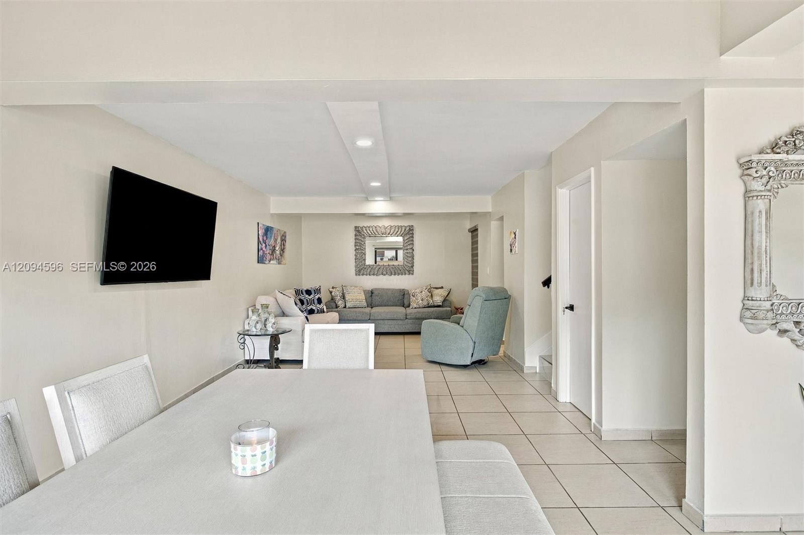 9670 Fontainebleau Boulevard